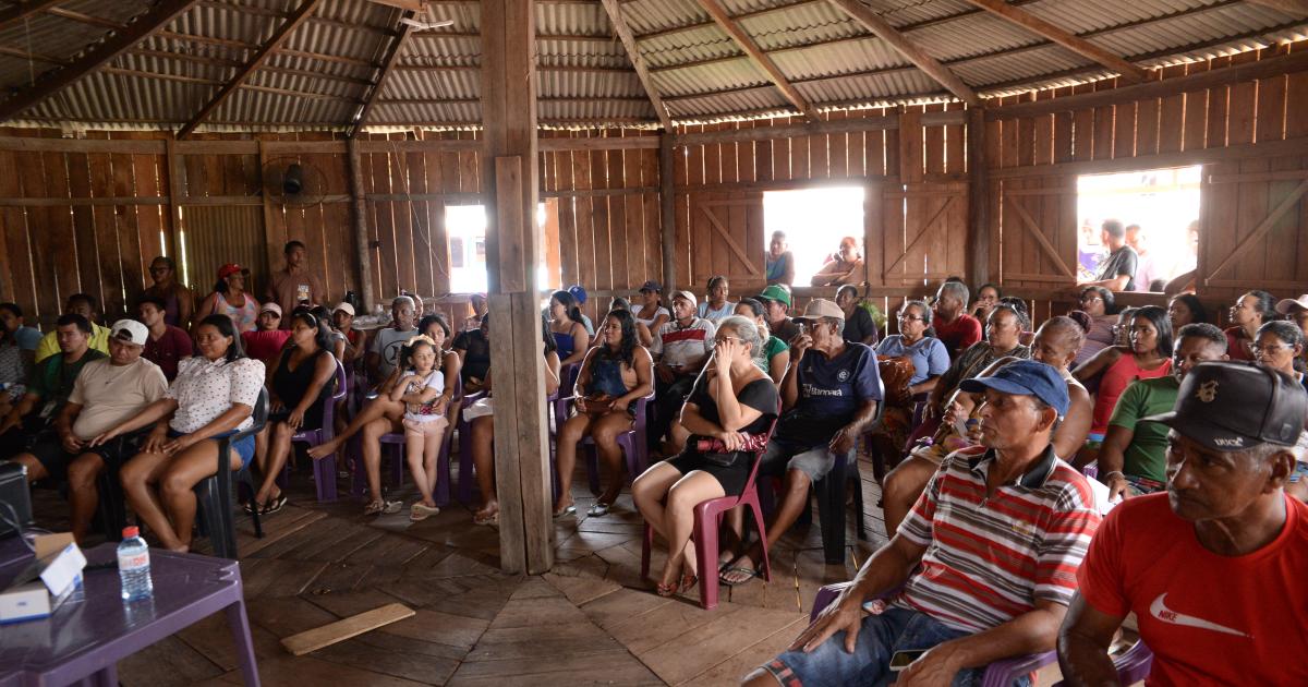 Selling oil at the mouth of the Amazon