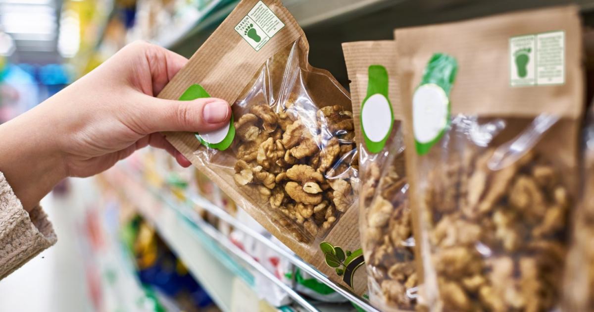 Food labels 'would help avert climate crisis'