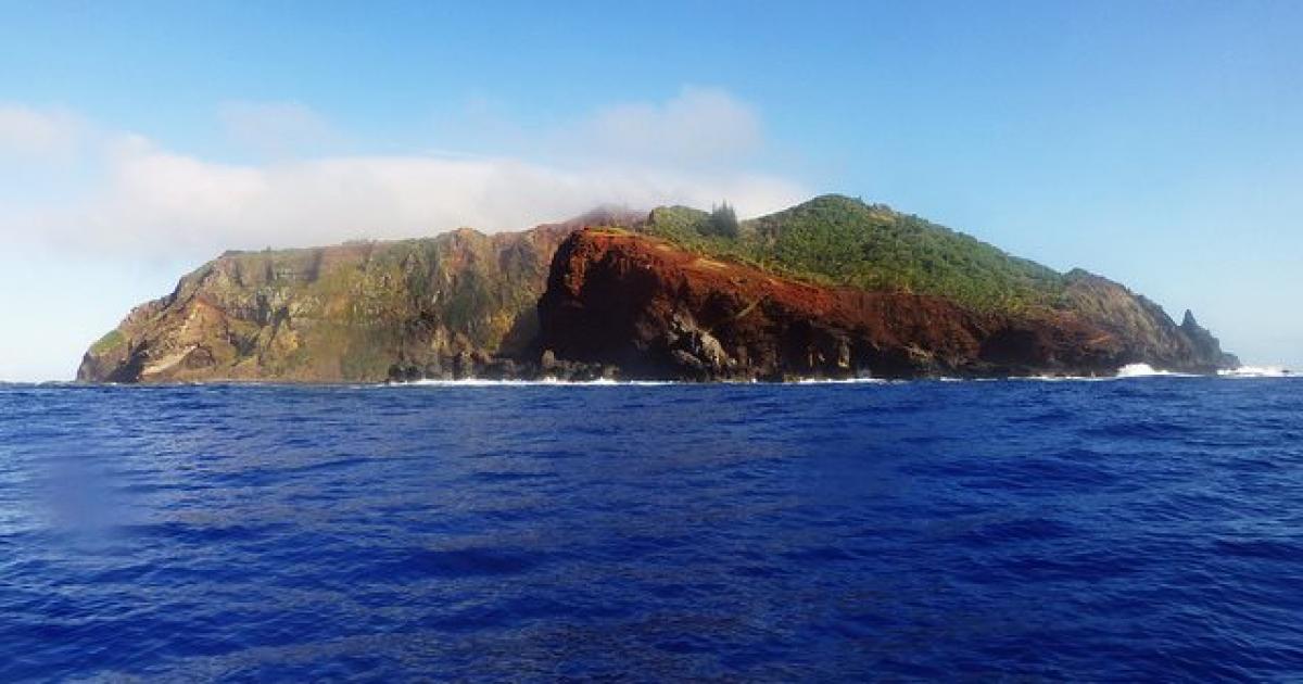 World's greatest marine reserve around Pitcairn Islands