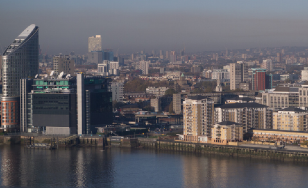 Polluted air over London, autumn 2012. Photo: shirokazan via Flickr.com.