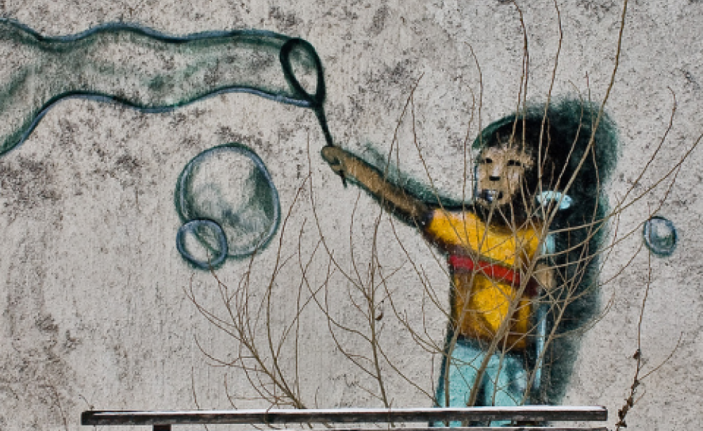 Chernobyl / Pripyat Exclusion Zone. Graffiti on a wall facing the amusement park in central Pripyat. Photo: Pedro Moura Pinheiro via Flickr.com.