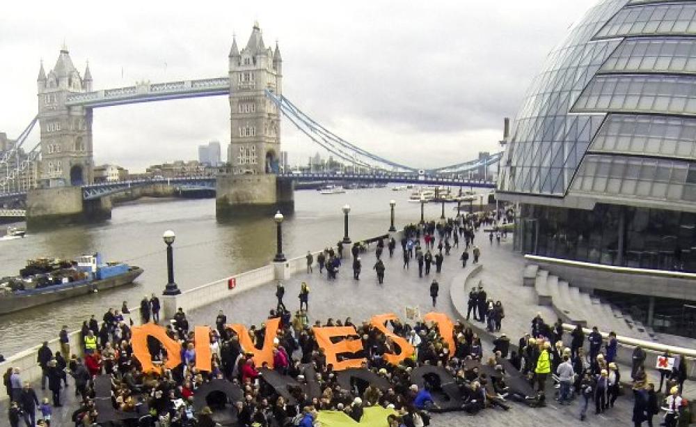 Victory! Global Divestment Day City Hall action by Divest London, 14th February 2015. Photo: 350 .org via Flickr (CC BY-NC-SA).