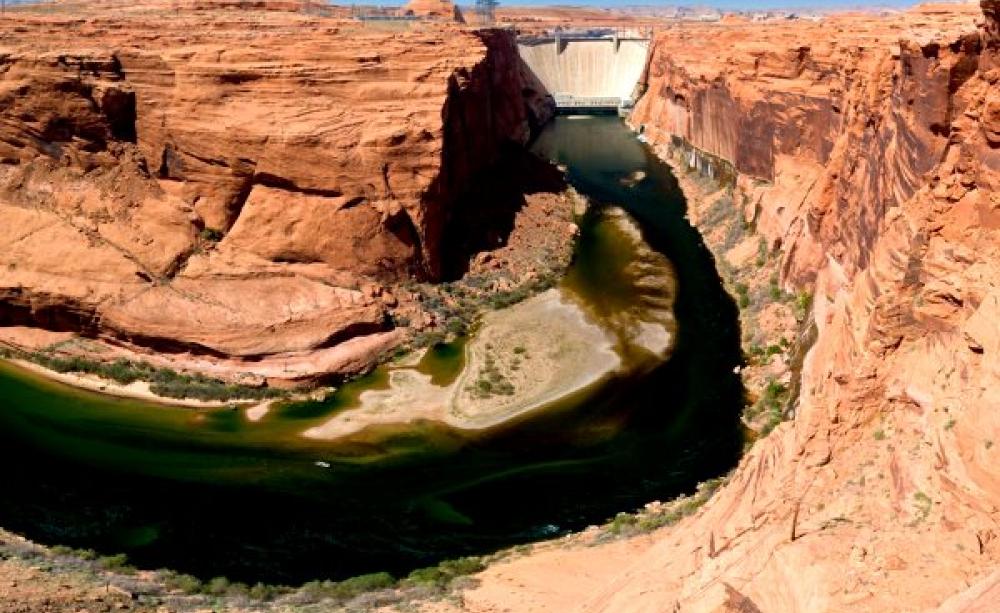 Glen Canyon beneath the dam, 2008. Photo: Jim Trodel via Flickr (CC BY-SA 2.0). Glen Canyon beneath the dam, 2008. Photo: Jim Trodel via Flickr (CC BY-SA 2.0).