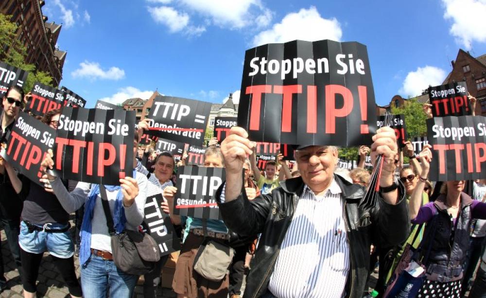A TTIP flashmob event in Hamburg - one of many protests that have won over popular opinion, and increasiongly, that of MEPs. Photo: Campact via Flickr (CC BY-NC).