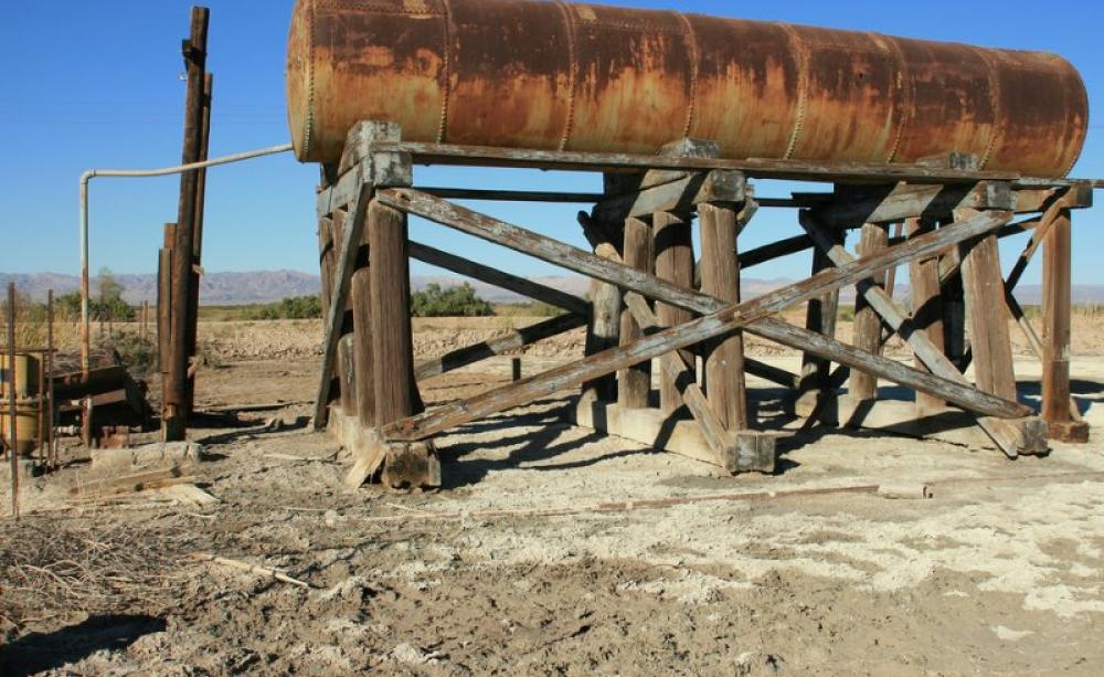 Old water tank in Niland, California. Photo: Kevin via Flickr (CC BY-NC-SA). Old water tank in Niland, California. Photo: Kevin via Flickr (CC BY-NC-SA).