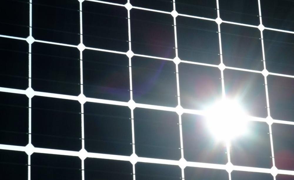Solar panels on the GLA building at Tower Hill, London. Photo: James Cridland via Flickr (CC BY).