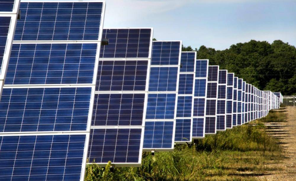 Large wind and solar farms can be planned and built in 2-3 years (compared with 10-15 years for nuclear) and are ready now to replace fossil and nuclear electricity. Photo: Brookhaven National Laboratory via Flickr (CC BY-NC-ND)