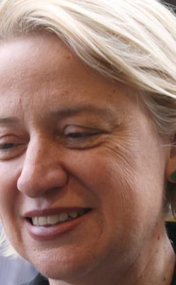 Natalie Bennett campaigning in Cambridge during the general election of 2015. Photo: Rama via Wikimedia Commons (CC BY-SA).