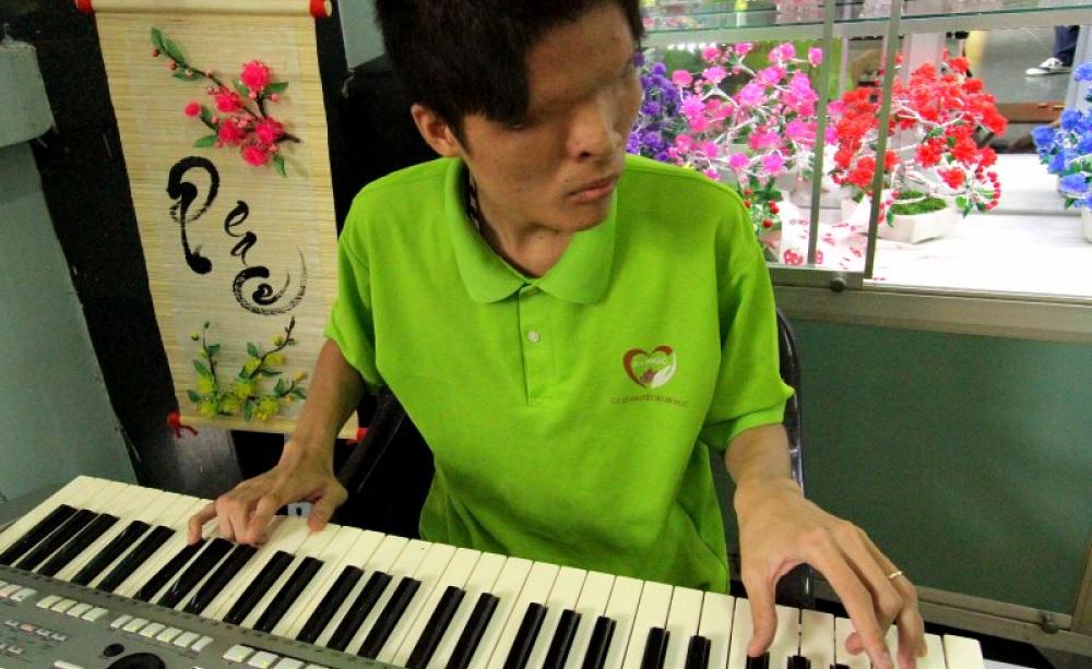 First Agent Orange Now Roundup What S Monsanto Up To In Vietnam Ecologist Special Investigation First Agent Orange Now Roundup What S Monsanto Up To In Vietnam Ecologist Special Investigation