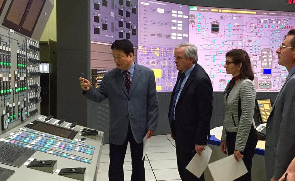 One option for Moorside would be to ditch the Toshiba AP1000 and go for Korean APR1400 reactors. Photo: NRC officials inspect a KEPCO APR1400 simulator. Nuclear Regulatory Commission via Flickr (CC BY).