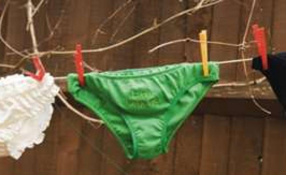 Green-knickers_MAIN.jpg