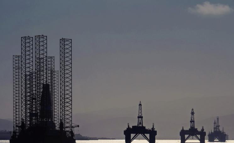 Fossil fuel infrastructure in the North Sea