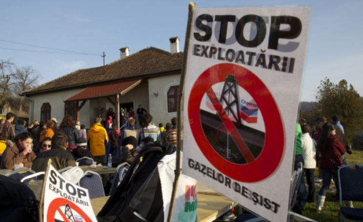 Village anti-fracking protest. Photo: Jim Wickens / EFU.