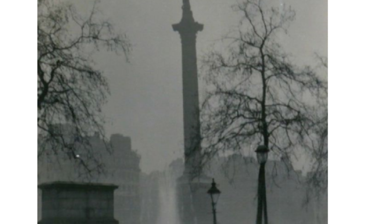 London's pollution is less visible, but it's still there and it's still deadly. Nelson's Column during the Great Smog of 1952. Photo: N T Stobbs / Wikimedia Commons.
