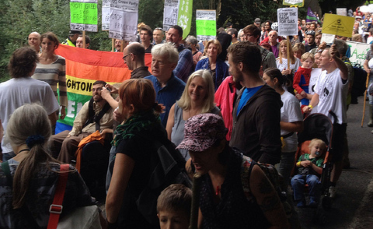 Balcombe fracking protest, 18th August 2013. Photo: Beth Granter via Flickr.com.