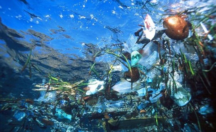 The oceans are filled with garbage. Who’s in charge of the cleanup? Photo: Cesar Harada via Flickr.com, CC BY-NC-SA.