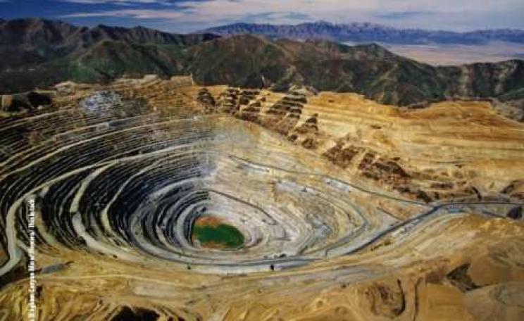 The Mirador mine in the Ecuadorian Amazon would be comparable in scale to the Kennecott open pit copper mine in Utah.