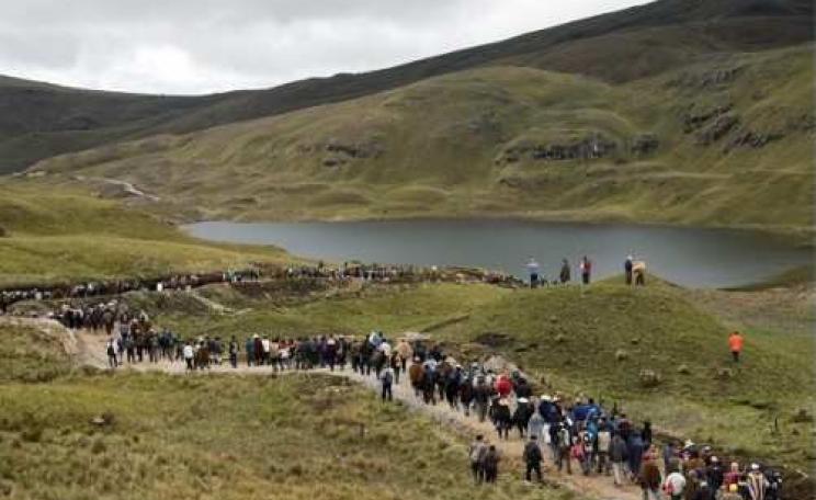 Indigenous demonstrators in Peru's Cajamarca province protesting at drinking water contamination from the US-Peruvian Conga gold mine, whose operations have been stalled. Photo: Diego Cupolo.