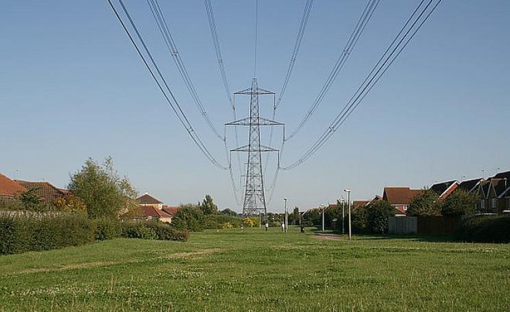 Power lines over Didcot's Ladygrove Estate -  by Jonathan Rawle via Flickr.com.. The electromagnetic fields from the lines are harmless - excess leukemia results only when there are high levels of  radioactive fallout for the fields to concentrate.