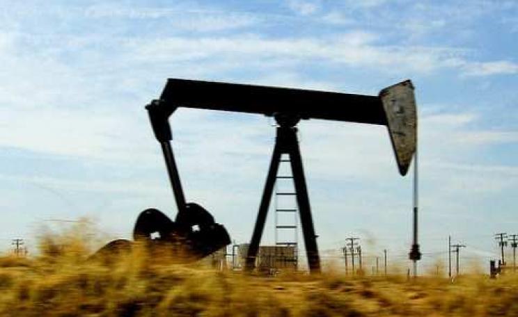 Pump Jack in Kern County, California. Photo: Vlasta Juricek via Flickr.
