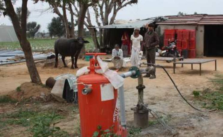 Solar-powered water pumps take the pain, and expense, out of water collection. Photo: Chhavi Sharma / Ashden.