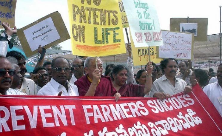 Vandana Shiva leads a protest in India against Monsanto's GM seeds. Now she's on the warpath against Avaaz. Photo: Daniel Voglesong via Flickr.