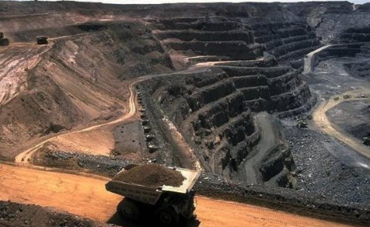 Much of Australia's coal is too high in ash, sulphur, or both, to meet China's new environmental standards. Will it be able to find the new customers it needs? Photo: Stephen Codrington / Wikimedia Commons.