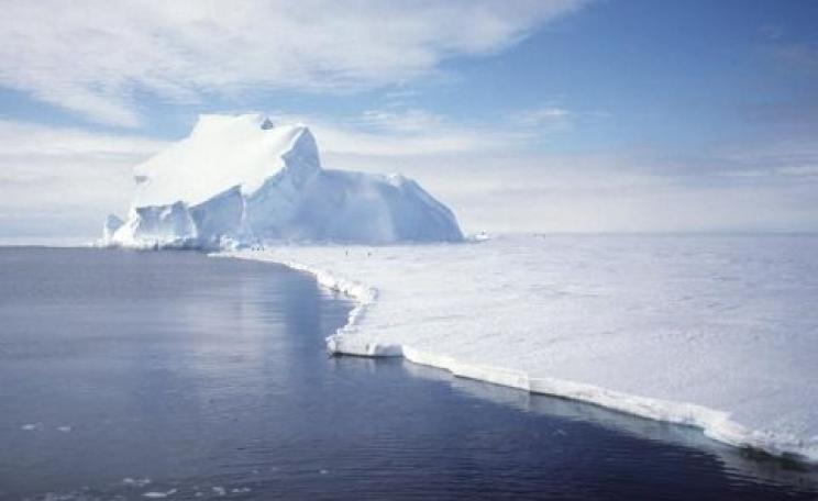 View of the Riiser-Larsen Ice Shelf in Antarctica. Photo: Ben Holt - National Aeronautics and Space Administration (NASA) via Wikimedia Commons.