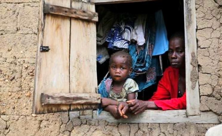 Children in the town of Gueckedou, the epicentre of the Ebola outbreak in Guinea. Photo: ©afreecom / Idrissa Soumaré / European Commission DG ECHO via Flickr.