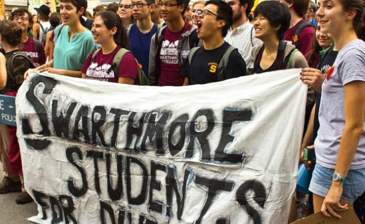 Swarthmore students ready to join the Peoples Climate March, 21st September 2014 in New York City. Photo: maisa_nyc via Flickr (CC BY-NC-SA 2.0).