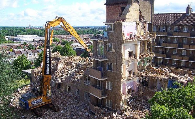 Destruction driven by the 20% VAT penalty on property refurbishment? Demolition of Wychwood House on the Woodberry Down Estate, London in June 2007. Photo:  Sarflondondunc via Flickr (CC BY-NC-ND 2.0).