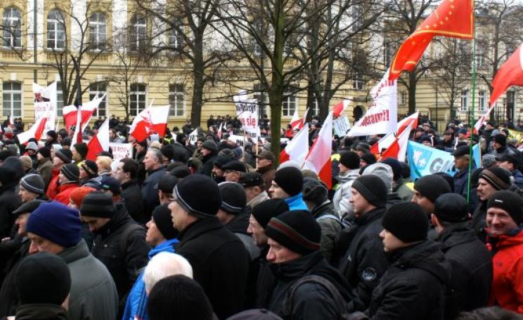 Thousands of farmers are protesting in Warsaw, Poland, to demand an end to land grabs, corporate domination of food and farming, draconian regulation, GMO crops, and the imposition of an 'agribusiness' model that undermines their independence and the inte