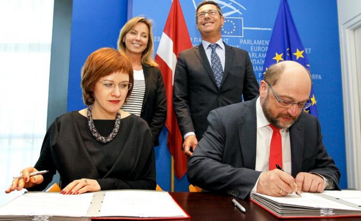 The signing of the EU's new GMO law on 11th March 2015 in Strasbourg with EuroParl President Martin Schulz and Zanda Kalnina Lukasevica, Latvian Parliamentary State Secretary for the European Affairs. Photo: European Union 2014 (CC BY-NC-ND).
