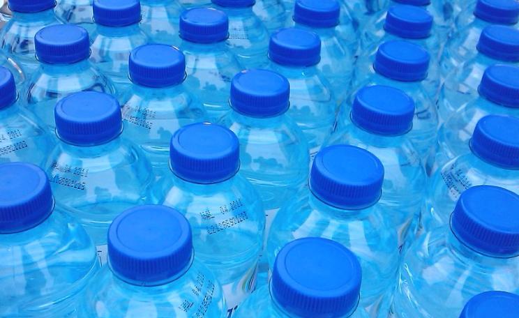 Whose water is it anyway? Photo: ricardo / zone41.net via Flickr (CC BY-ND).