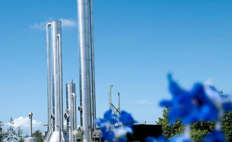 No, not a fracking rig: a biogas purification plant in Lund, Sweden. Photo: Petter Duvander via Flickr (CC BY-NC).