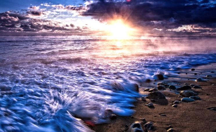 Beautiful but deadly: a golden sunset over the Pacific at Naraha, Fukushima, Japan. 'Scenery of Tears' Photo: Mirai Takahashi via Flickr (CC BY-NC-ND).