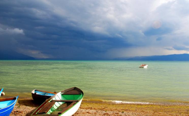 View across Lake Ohrid with small boats. Photo: Jaime Pérez via Flickr (CC BY-NC).