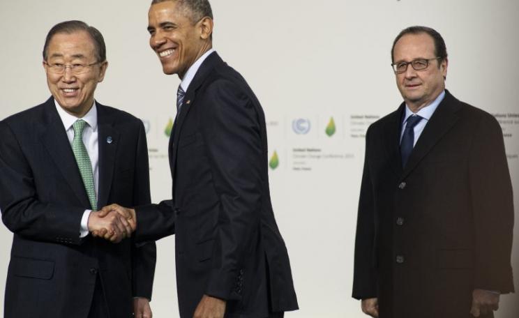 Francois Hollande, Barack Obama et Ban Ki-moon at COP21. Photo: Benjamin Géminel / COP PARIS via Flickr (Public Domain).