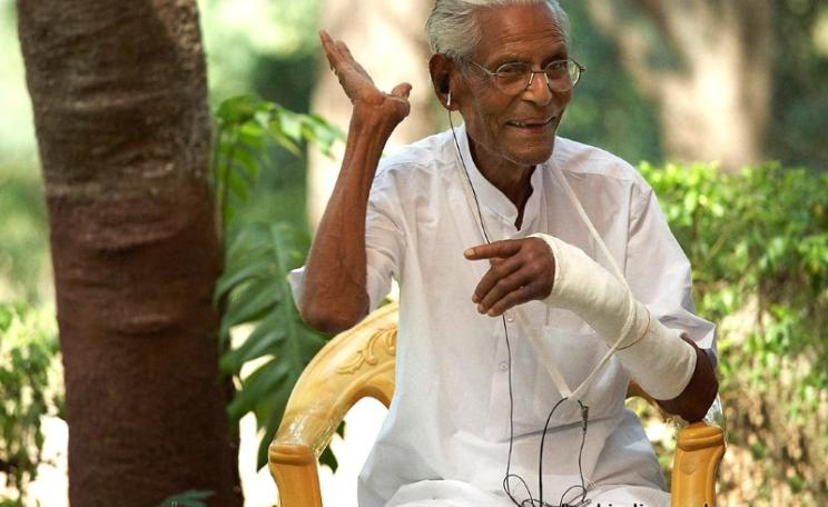 "Only by organic farming in harmony with nature, can India sustainably provide abundant wholesome food and meet the basic need of all – to live in health, dignity and peace." Portrait of Bhaskar Save. Photo: www.thankindia.org/.