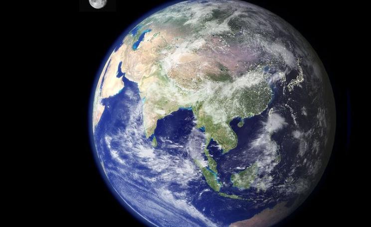 Earth and Moon. Photo: NASA ESA via Wikimedia (Public Domain).