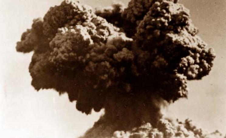 Explosion cloud from the UK's Operation Hurricane atomic bomb test on Australia's Montebello Islands, 3rd October 1952. Photo: Wikimedia Commons (Public domain).