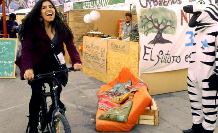 The Comida Conscience mobile restaurant. Photo: Fabrizio Uscamayta.