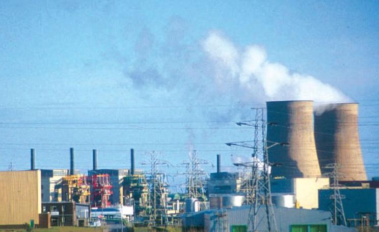 The Sellafield nuclear complex in Cumbria, next to which the 3-reactor Moorside nuclear project is planned. Photo: Bellona Foundation via Flickr (CC BY-NC-SA).