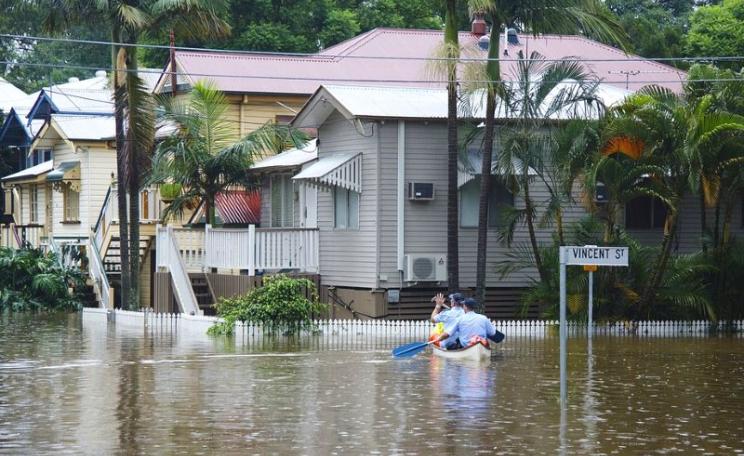 Who needs research into climate change adaptation? Flooding in Brisbane, Queensland, 11th January 2011. Photo: Angus Veitch via Flickr (CC BY-NC).