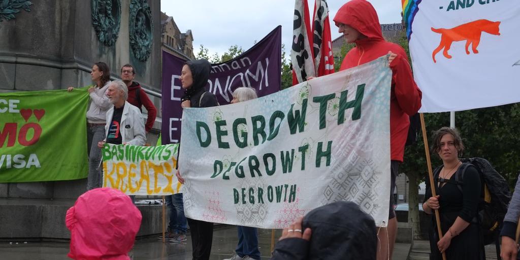 Degrowth in the age of the climate emergency - Vimarsana News