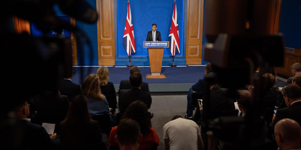 Green cuts 'leave families colder and poorer' - Vimarsana News